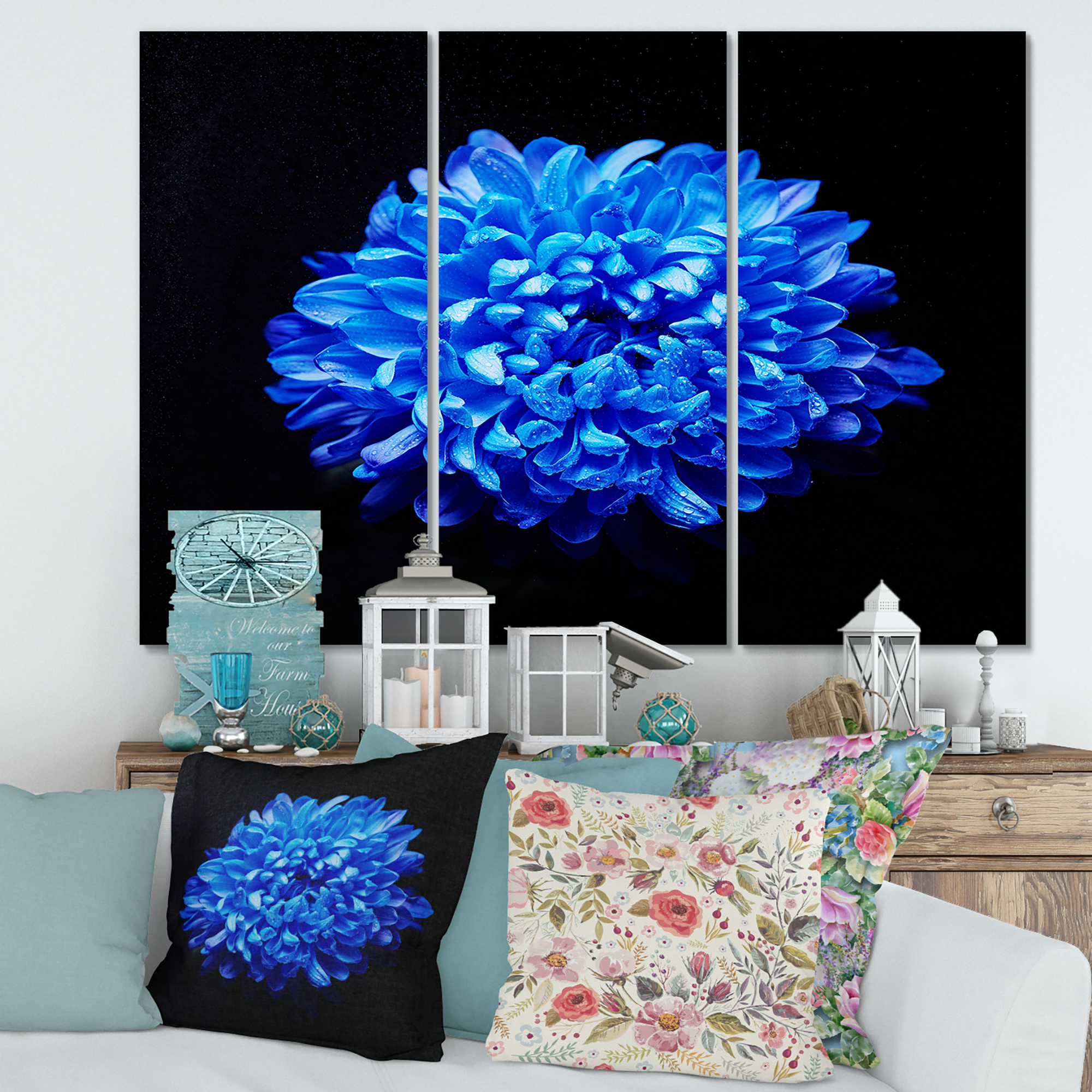 Designart ' Dew Drops on Blue Aster ' Traditional Canvas Wall Art Print