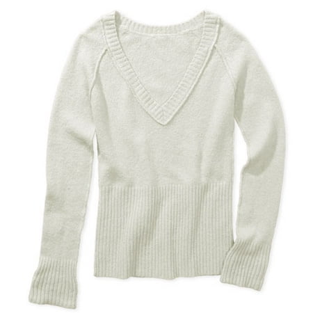 Juniors Long-Sleeve V-Neck Sweater