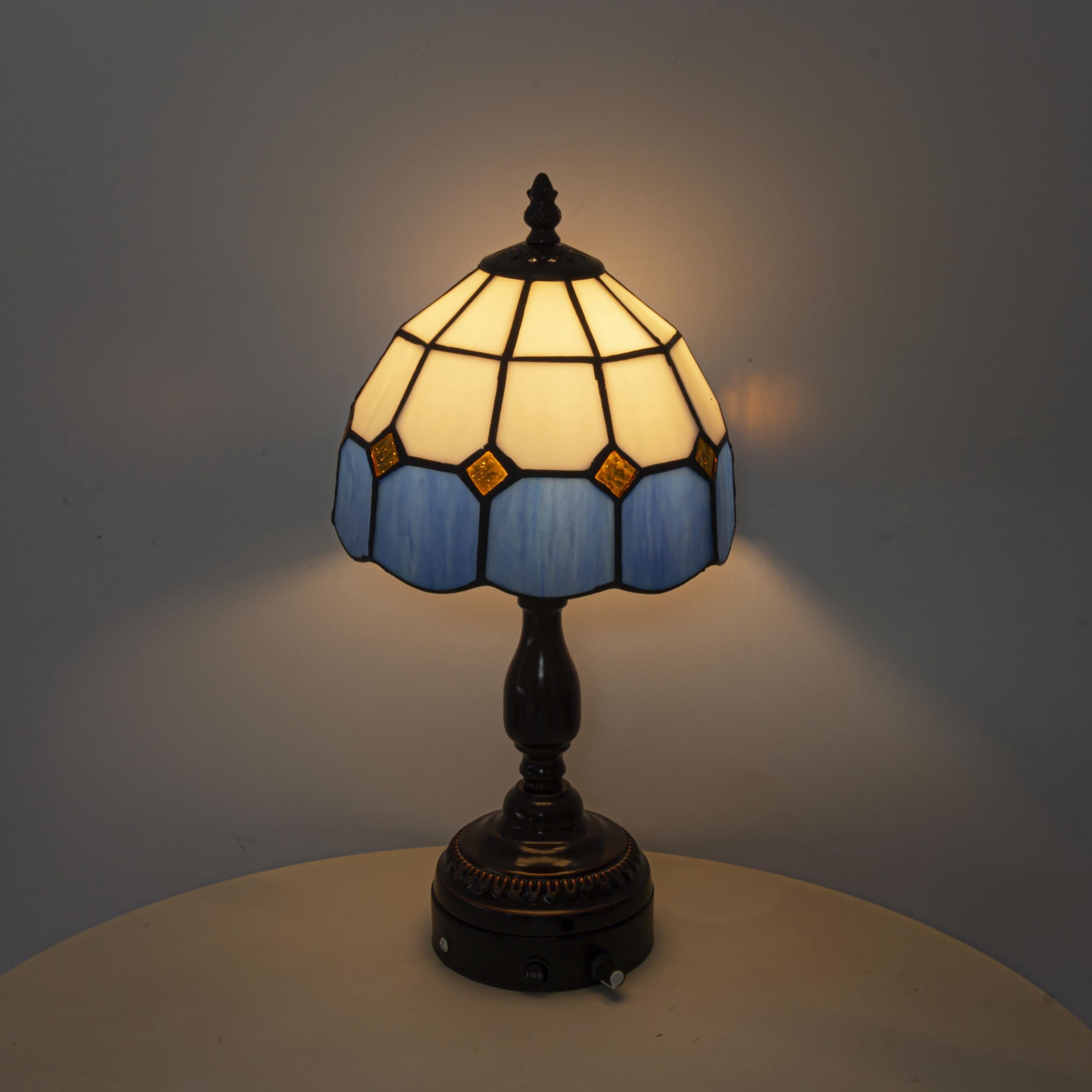 Kiven Cordless Table Lamp, Dimmable Bedside Lamps for Nightstand with Glass Lampshade, Tiffany-Style Rechargeable Desk Lamp for Reading Home Decor Bedside,1-Light