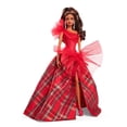 thumbnail image 4 of Muñeca de Colección Barbie Signature Holiday Doll Cabello Castaño, 4 of 7
