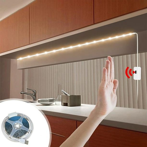 Tira de luz LED con sensor de movimiento | Cinta adhesiva flexible LED alimentada por USB para debajo de armarios, armarios, despensas, escaleras, armarios, taquillas | 2m/6,56ft | IP65 Impermeable