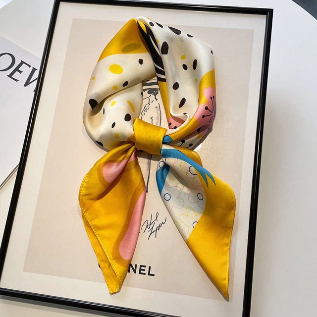 Bufanda de gasa, pañuelo cuadrado con cinta para el cuello, pañuelo de satén, pañuelo para mujer Retro, accesorio de disfraz para niñas(Amarillo)(70 * 70cm)