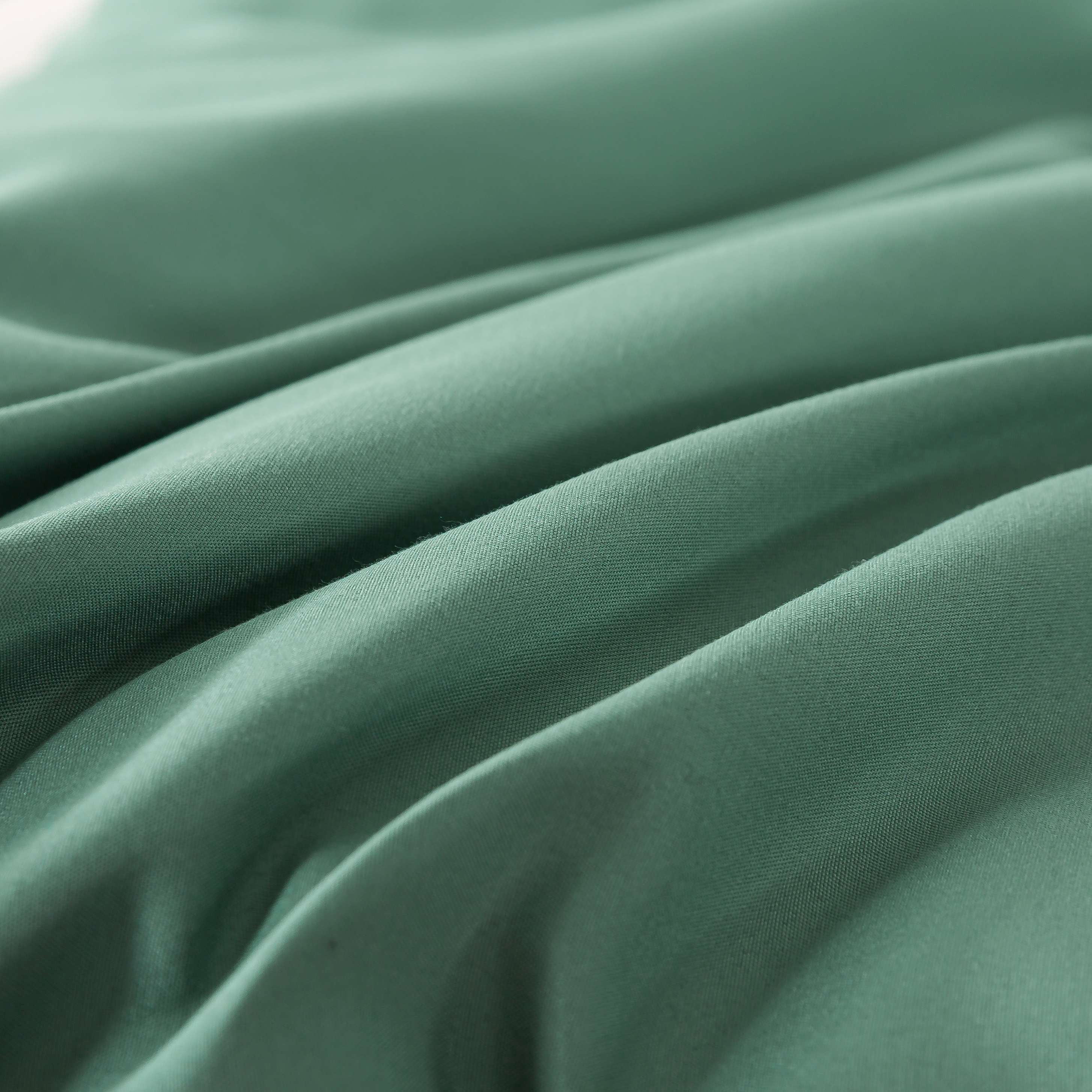 Mainstays Reversible Microfiber Comforter, Sage Green, Full/Queen, Adult, Unisex