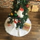 thumbnail image 2 of Falda de árbol de FELPA blanca JM RV021031-00615SDJ 35 pulgadas con decoración de copo de nieve dorado, 2 of 5
