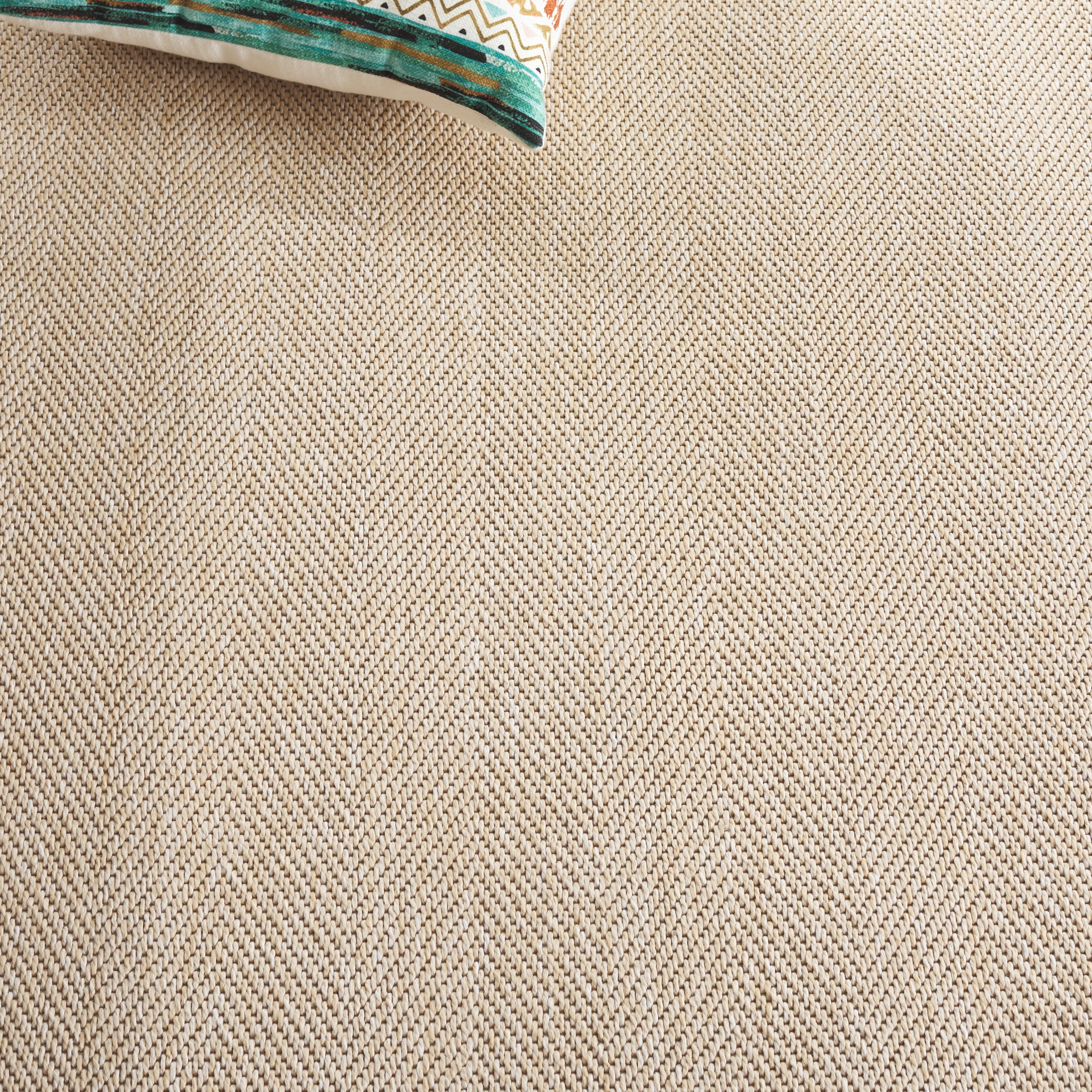 SAFAVIEH Sisal Performance Tendrils Solid Indoor/Outdoor Area Rug, Beige, 6'7" x 6'7" Round