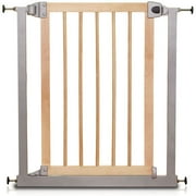 Kolcraft Metro Quick Lock Gate, in Birch