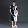 thumbnail image 3 of Conjunto de camiseta y pantalones cortos de playa informales con estampado digital 3D de animales para hombre, 3 of 5