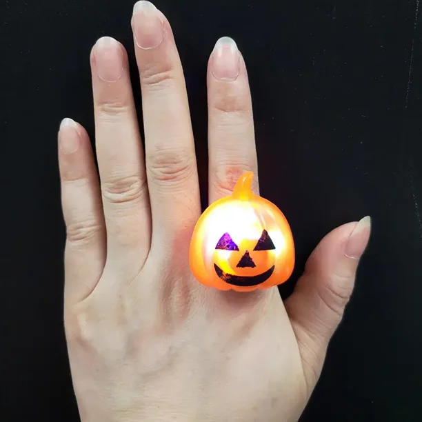 Halloween Light-emitting Plastic Pumpkin Bat Skull Shape Children's Neat Toy Ring Gong Bohan unisex
