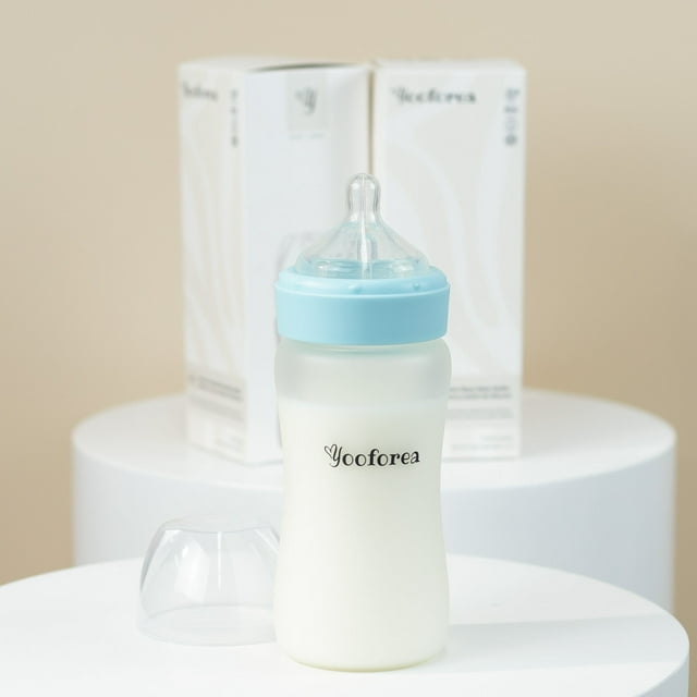 Yooforea Silicone Coated Glass Baby Bottle, 6M+ Fast Flow Nipple I Anti-Colic, Wide Neck, Stable Base I Medical-Grade Silicone Coating Shatter Protection, BPA BPS PVC Free (270 ML/9 OZ-Fog)