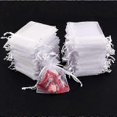 thumbnail image 4 of 100 bolsas de organza de 9 x 7 cm - Blancas cosidas a mano, 4 of 5