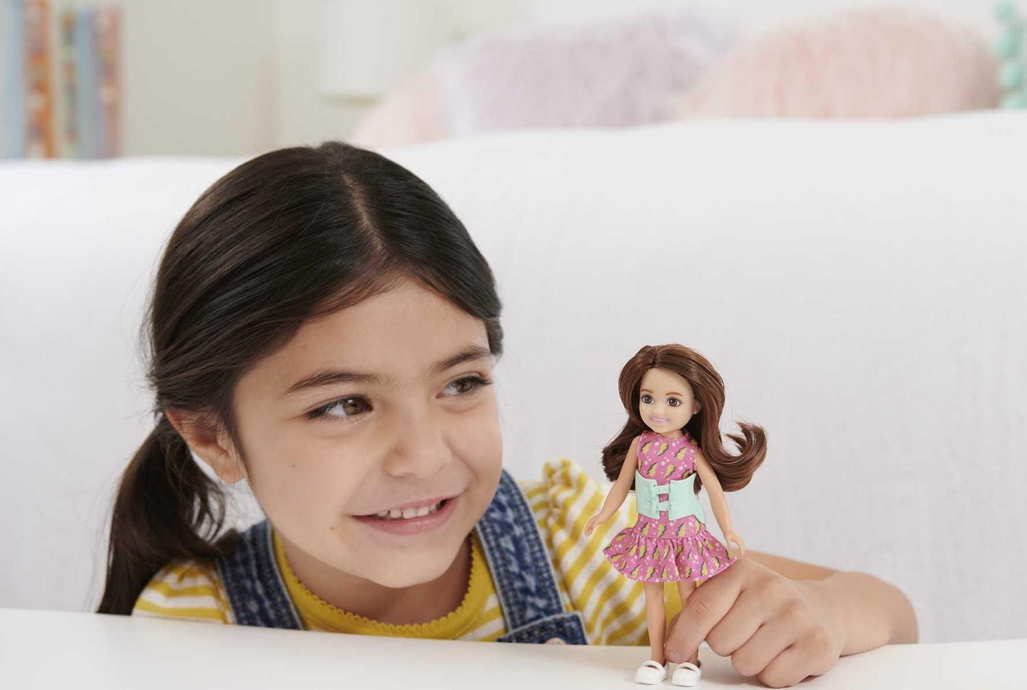Barbie Toys, Chelsea Doll, 6-Inch Small Doll with Brace for Scoliosis Spine Curvature