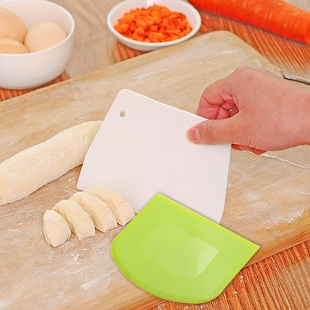 

JOYFEEL 2pcs Baking Cream Icing Scraper Cake Dough Fudge Cheese PE Scraper Non-stick Spatula Baking Tool