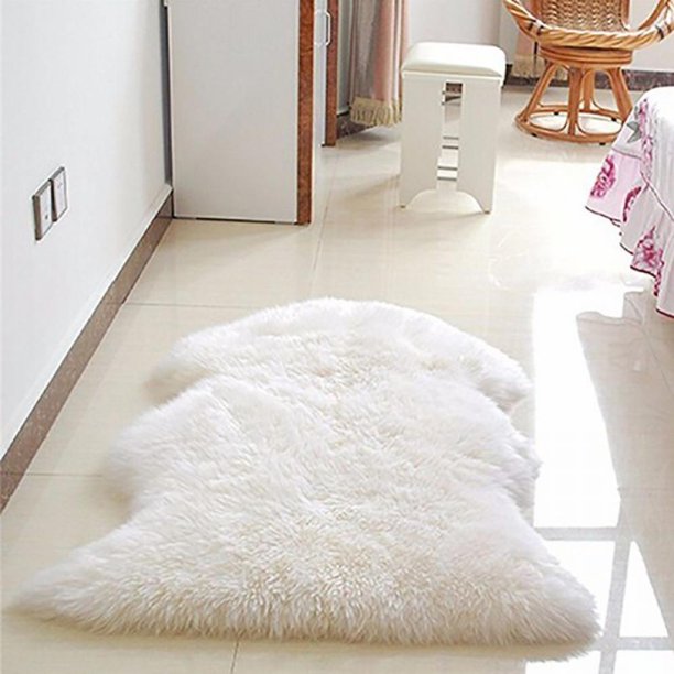 Soft Faux Fur Pet Bed Mat Plush and Fluffy Pet Pad Ultra Cozy Pet Throw Rug  for Dogs Cats, Luxury Soft Faux Sheepskin Chair Cover Seat Pad Shag Fur