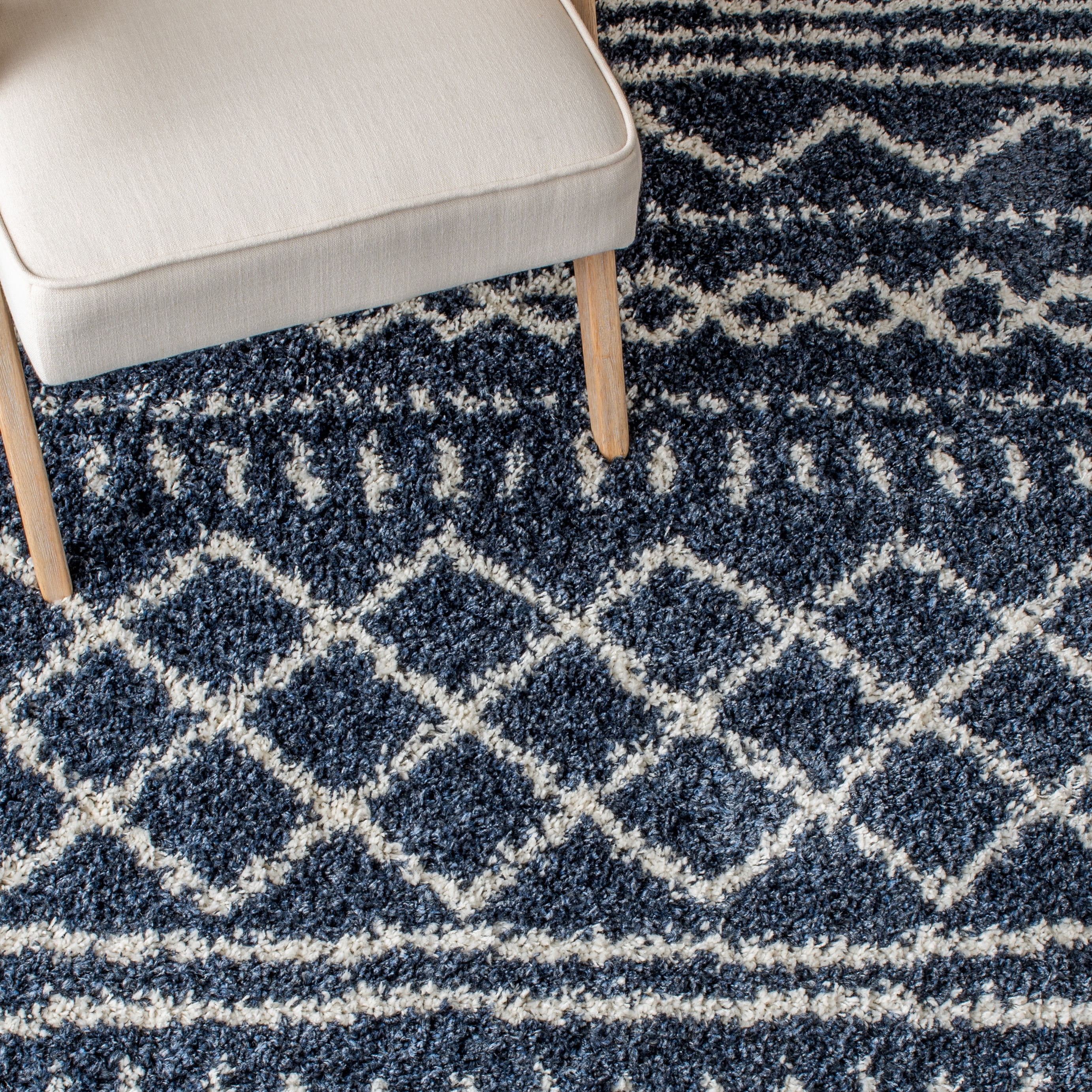 Safavieh Arizona Teagan Geometric Shag Area Rug, Slate Blue/Ivory, 6' x 8'