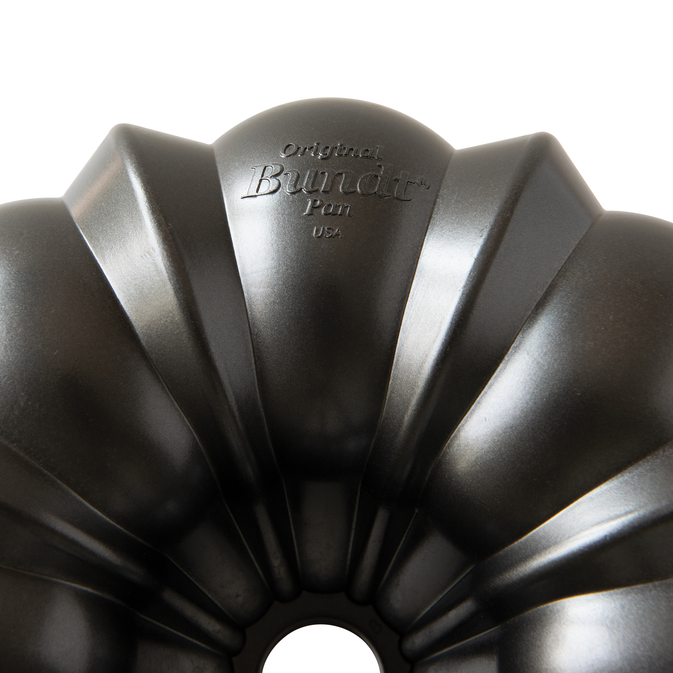 Nordic Ware Procast 12-Cup Nonstick Bundt Cake Pan photo 6