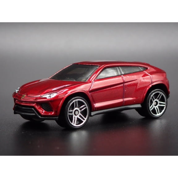 Open Box 2018-2025 LAMBORGHINI URUS SUV 1:64 SCALE COLLECTIBLE DIORAMA DIECAST MODEL CAR