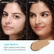 thumbnail image 4 of Jolie Liquid Powder Mineral Foundation Maquillaje hidratante súper sedoso sin aceite SPF 15 Protector solar mineral e imprimación - Vitaminas A C y E Antioxidantes para todo tipo de piel (Beige tierno, 4 of 5