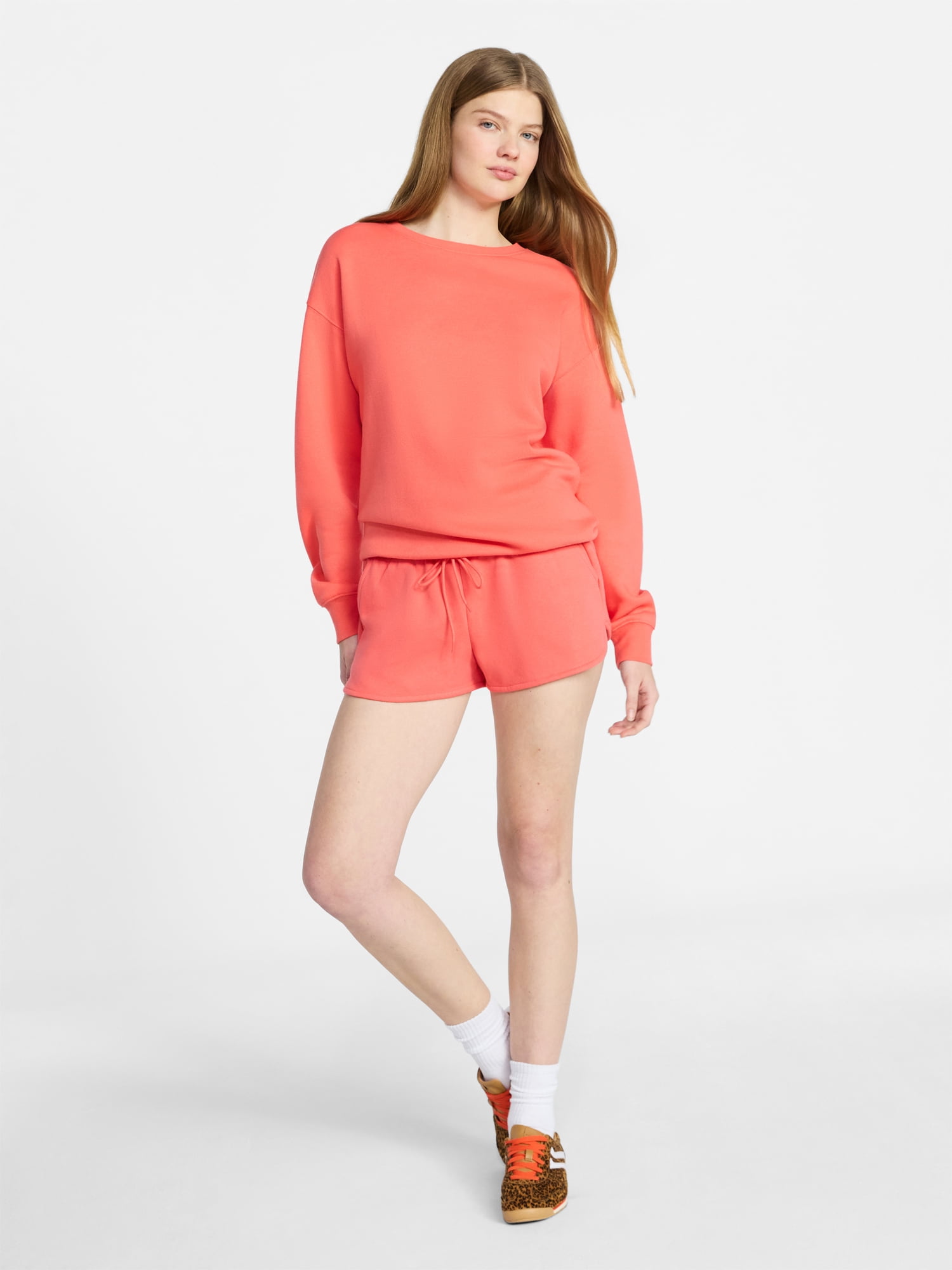 No Boundaries Oversized Fleece Sweatshirt with Long Sleeves, Women's Sizes XXS-4X