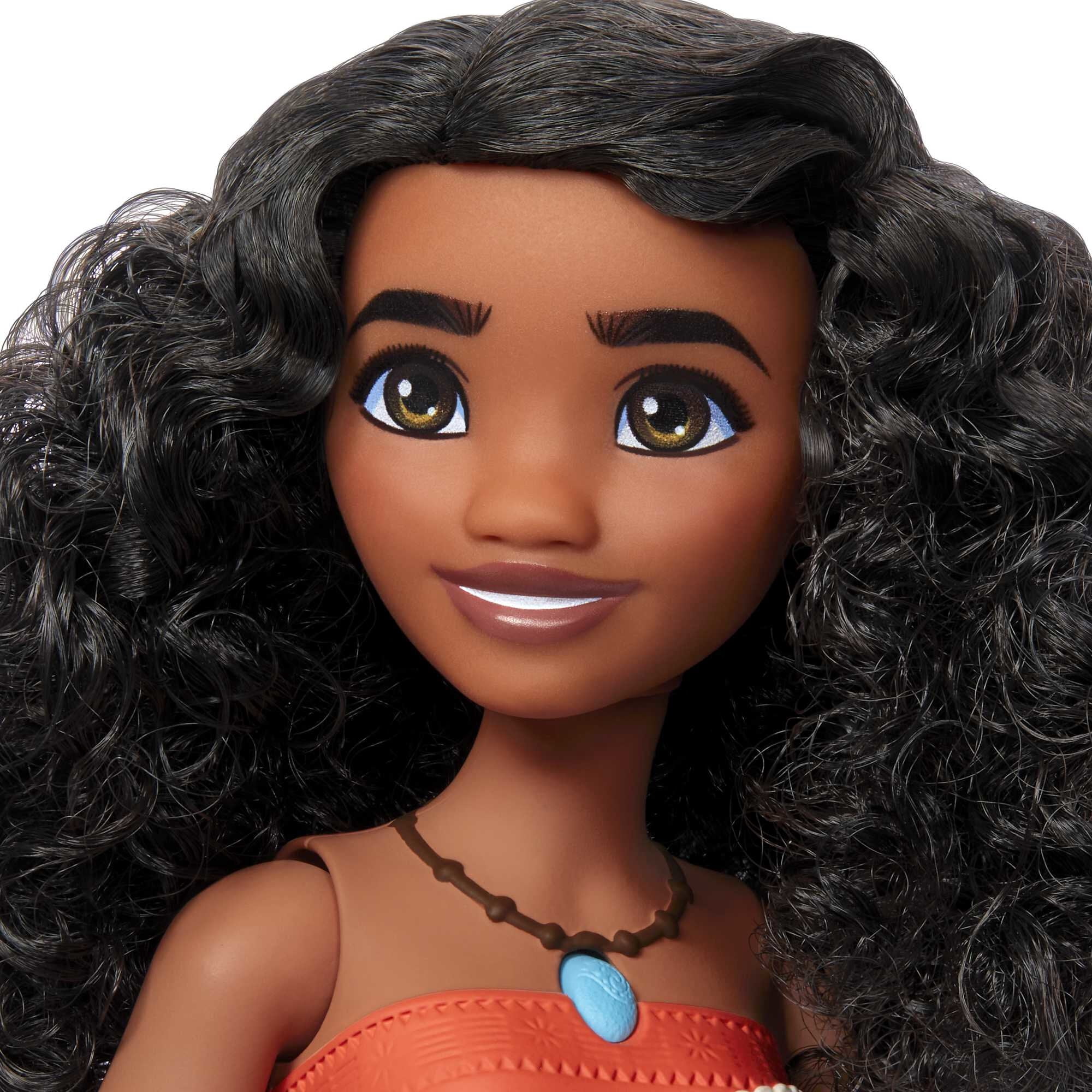 Disney Princess Singing Moana Fashion Doll in Signature Outfit, Sings "How Far I'll Go"