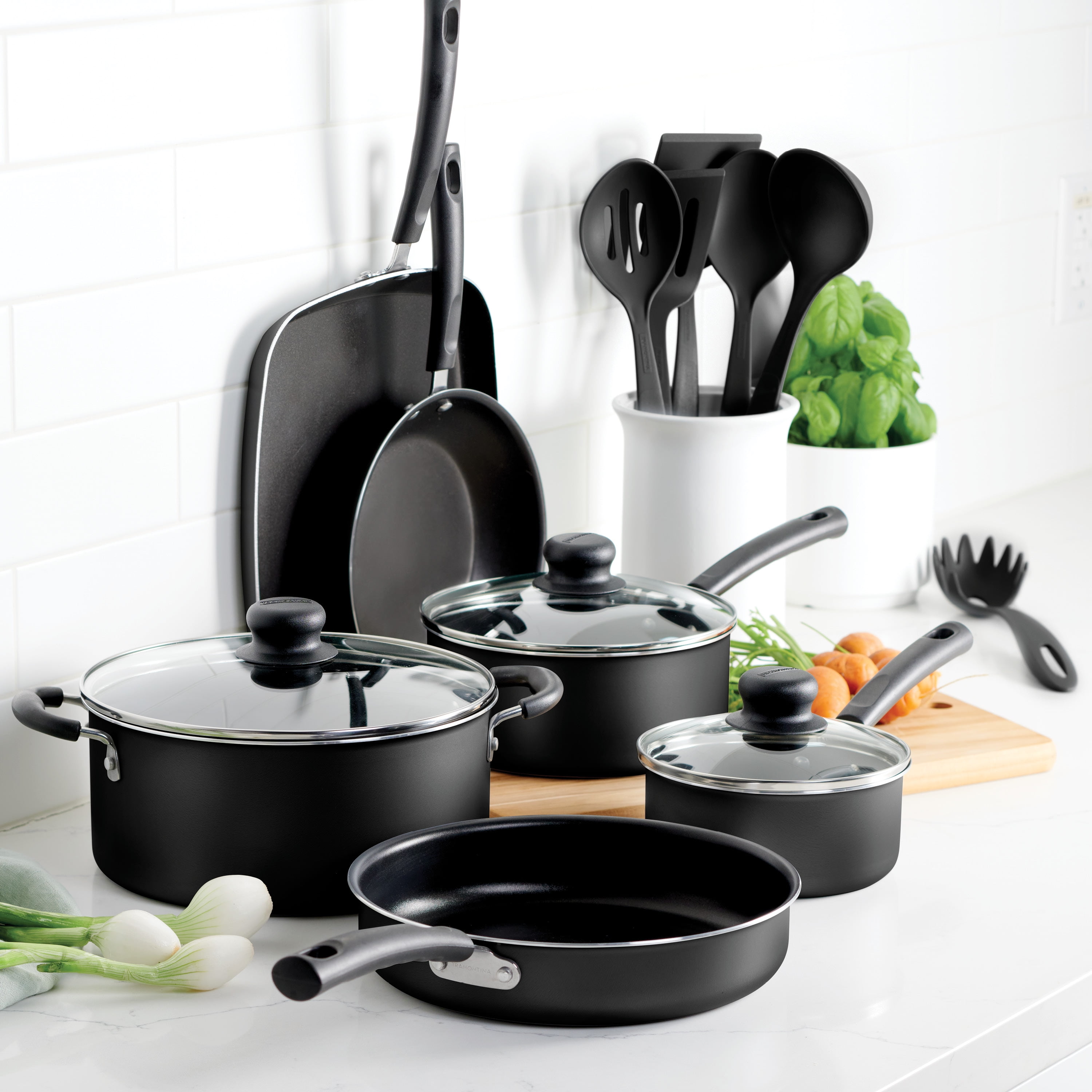This 15-piece hard anodized cookware set is part of Tramontina's
