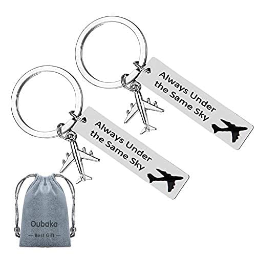 Long Distance Relationship Keychain Gifts for Boyfriend Girlfriend Couple Christmas Valentine's Day Birthday Anniversary Present I Love You More Than The Mile Between Us Jewelry for Husband Wife Lover