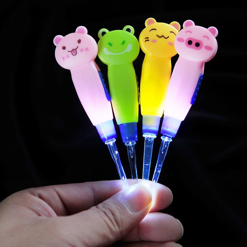 Animal character Ear Wax Removal Earwax Remover Tool Cleaner for Kids Baby Adults with LED Light,4 Pcs Random - Pig, Cat, Bear, Frog