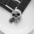 thumbnail image 3 of Qarigey Broches para mujer, pasador de pecho de aleación Punk Rock con diamantes de imitación, chal de estilo Calavera de Halloween, accesorios, ropa Accesorios de disfraces plata antigua, 3 of 6