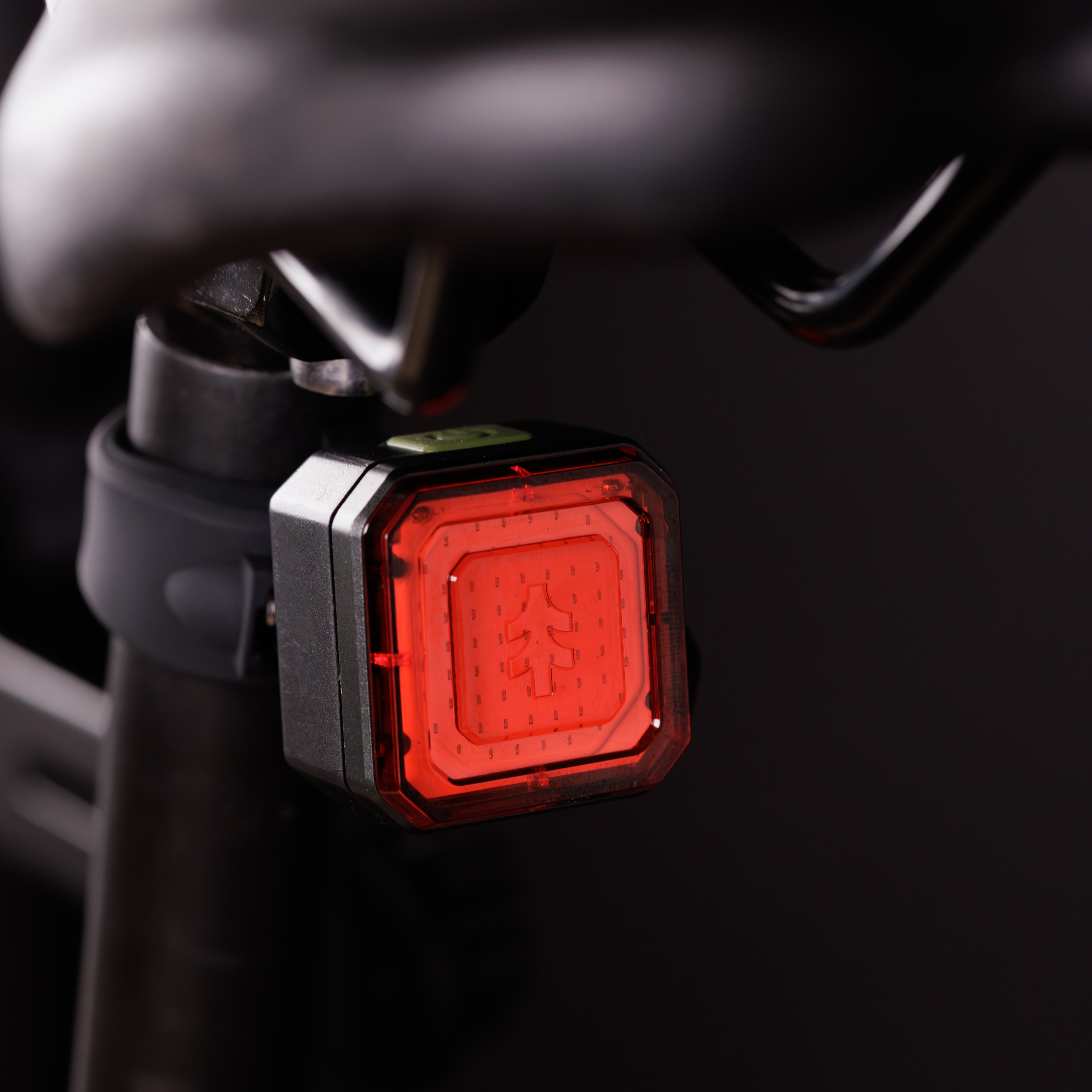 Swiss Tech Rechargeable Bike Taillight 150 Lumens photo 7