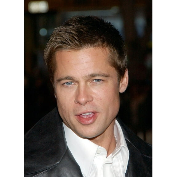 Brad Pitt At The Premiere Of Ocean'S Twelve, Los Angeles, Ca, December 8, 2004. (Photo: John Hayes/Everett Collection) Photo Print (16 x 20)