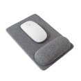 thumbnail image 1 of Alfombrilla de ratón SenseAge Standard con soporte para la muñeca, color gris, 1 of 7