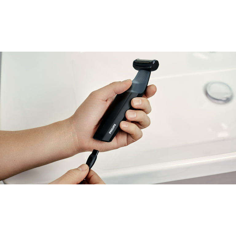 Philips Norelco Bodygroom Series 3010 Showerproof Body Trimmer For Men with  Back Attachment, BG3010/40. 
