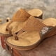 thumbnail image 4 of Sandalias para mujer, zapatillas ortopédicas antideslizantes con bordado de flores, sandalias con espalda al aire, cómodas e informales, zapatos de punta abierta de moda de verano,, 4 of 6
