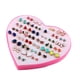 thumbnail image 2 of Juego de 36 pares de pendientes con múltiples tachuelas para mujer con una bonita caja de corazón., 2 of 6