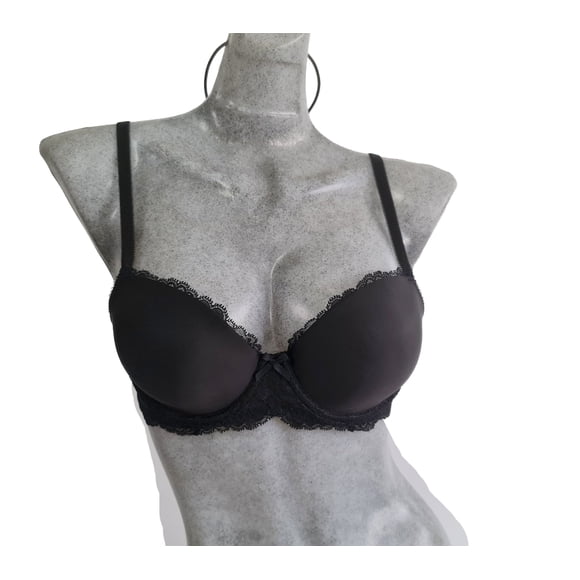 Victorias Secret Brassiere media copa sin relleno 36B Victoria's Secret Media copa