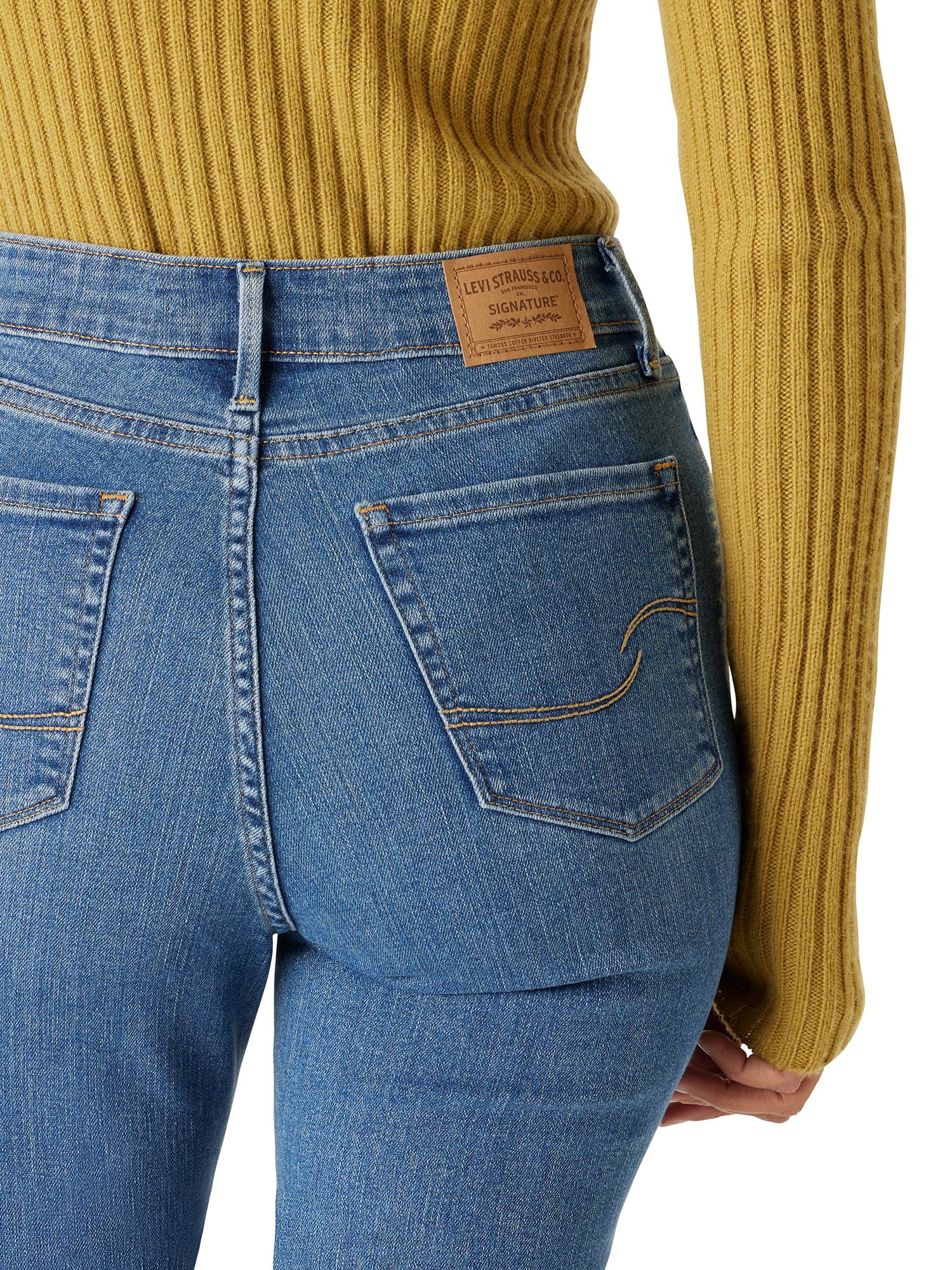 Levi Strauss Signature Women's and Women's Plus High Rise Bootcut Jeans, Sizes 2-20