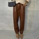 thumbnail image 3 of Pantalones de mujer de cuero sintético con cinturón elástico - Pantalones largos ajustados de color liso con bolsillos, poliéster, S-XXL, 3 of 5