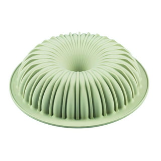 2 pc Silicone Bundt Cake Pan Nonstick Fulted Gelatin Baking Mold, 2  Sizes,9 in diameter x 4deep,and 7.68in diameter x 3.07,Red 