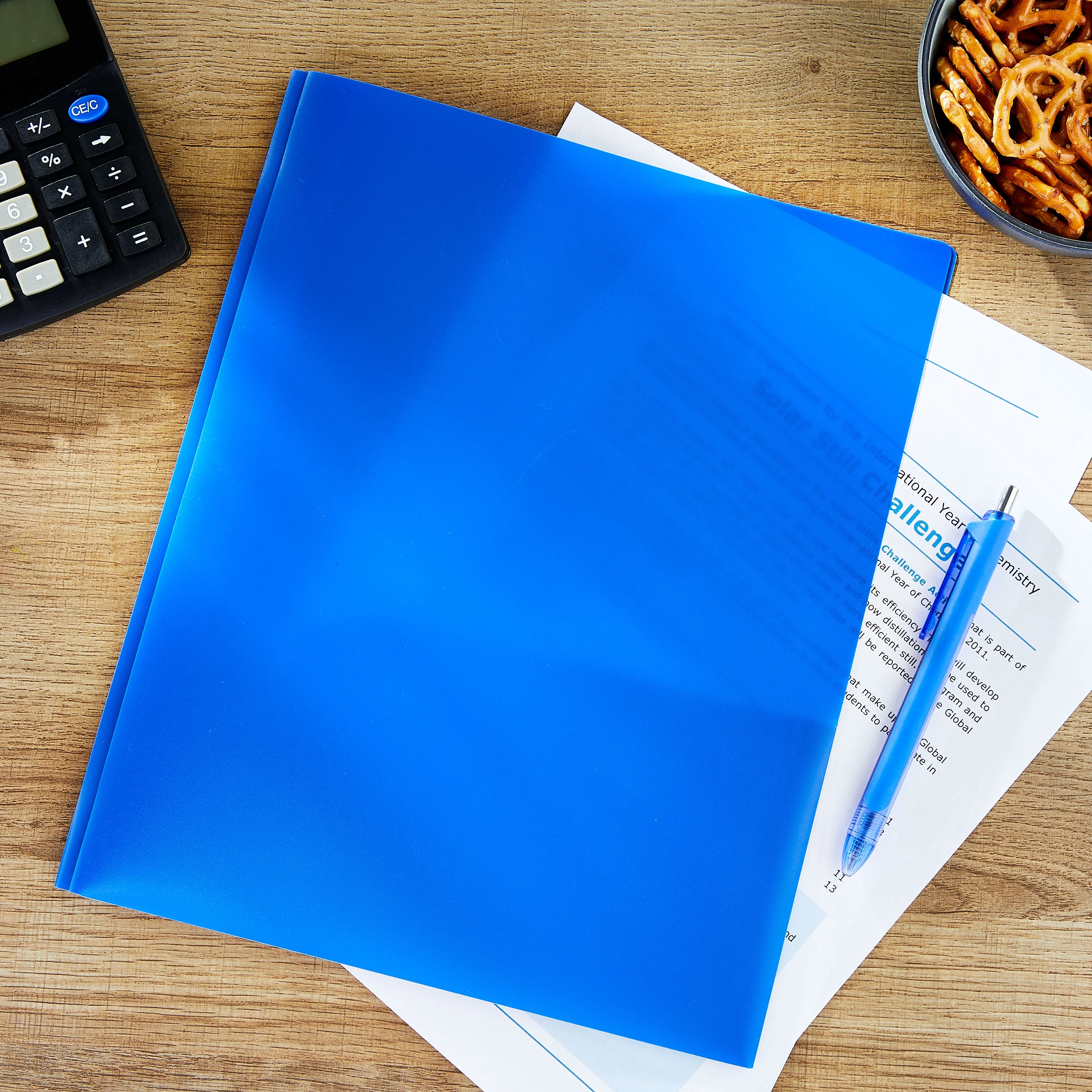 Pen+Gear Blue 3-Prong 2-Pocket Poly Folder