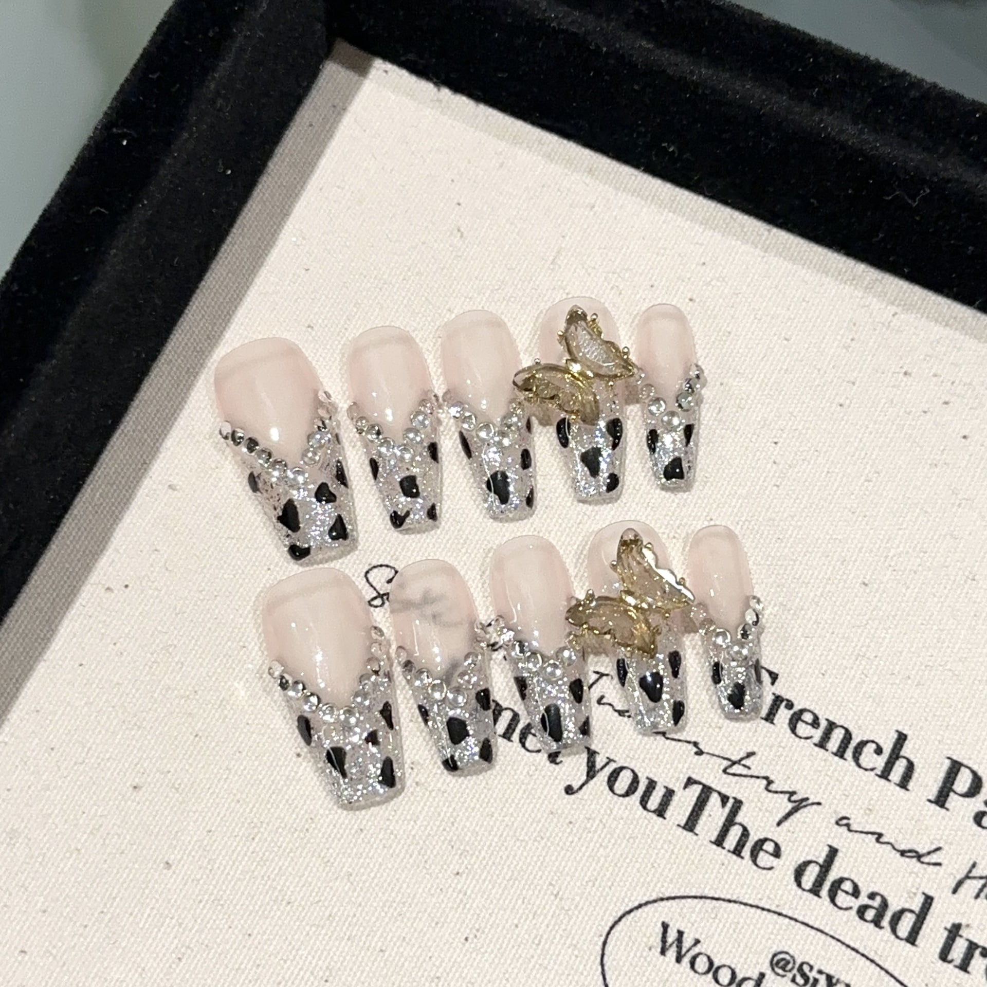 Purely handmade nail wear, advanced sense leopard print, naked pink French manicure, butterfly drill, light luxury temperament, white nails