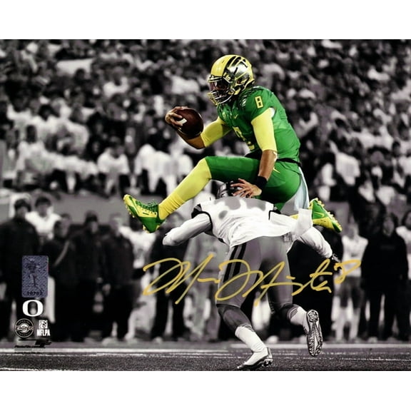 Marcus Mariota Autographed 8x10 Photo Oregon Ducks MM Holo 89179