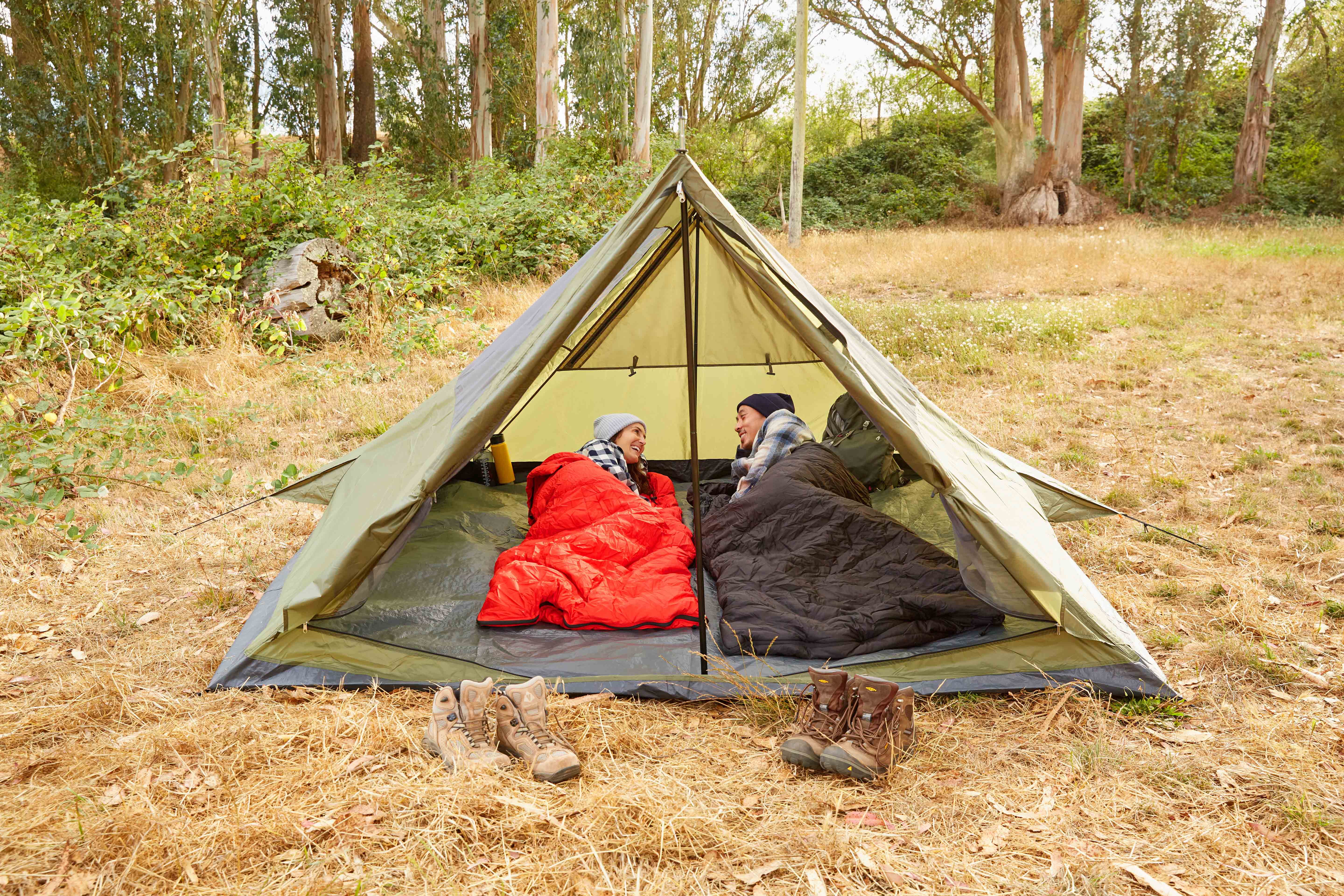 Free Shipping! OMNICORE DESIGNS 4 Person A Frame Tent Free Shipping! OMNICORE DESIGNS 4 Person A Frame Tent