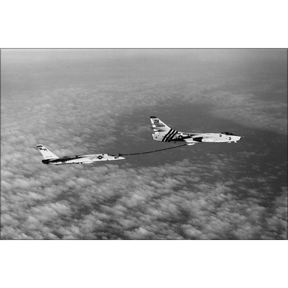 24"x36" Gallery Poster, A-3B Skywarrior (VAH-4) refuels RA-5C Vigilante (RVAH-11) 1968