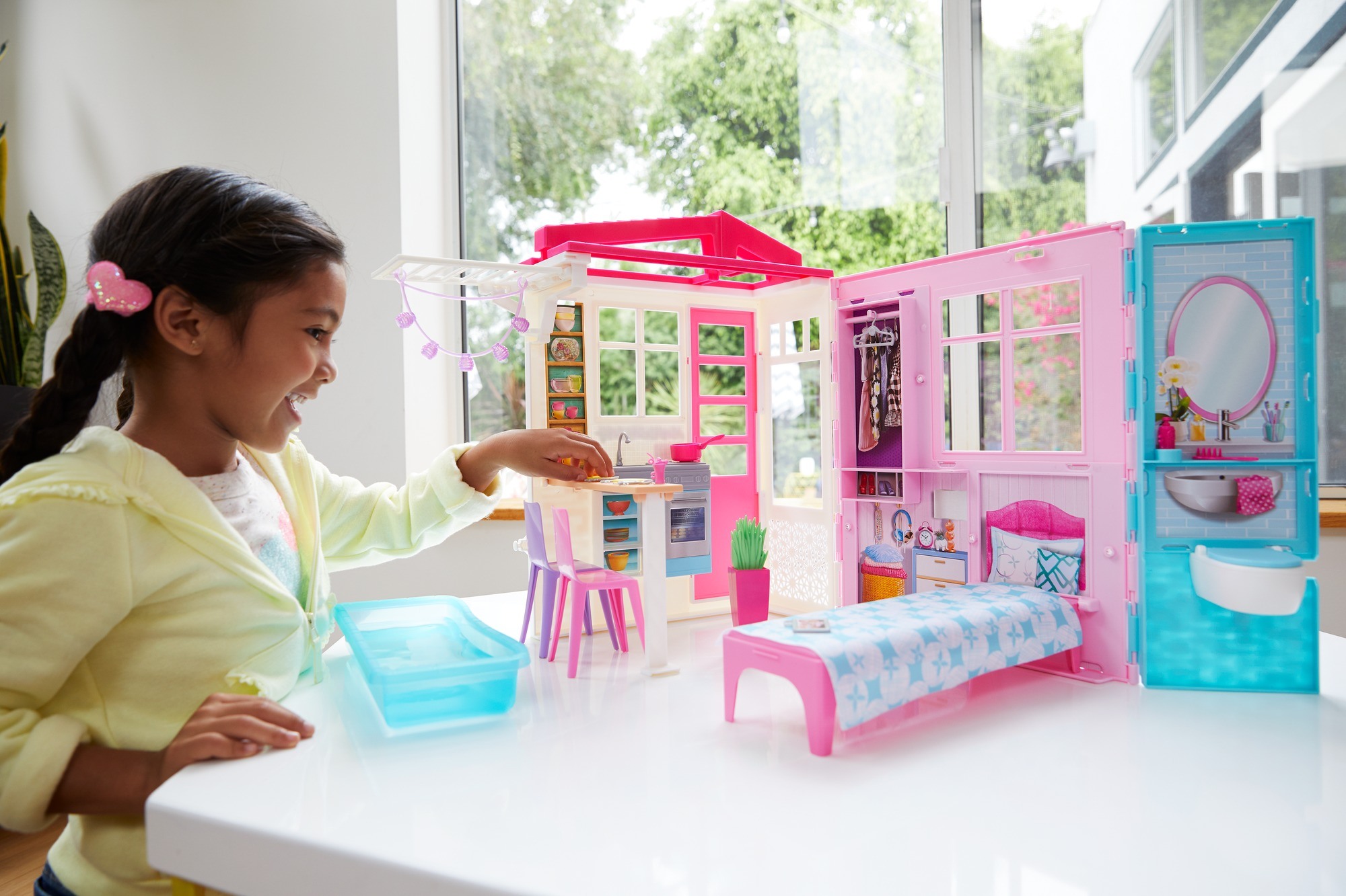 Barbie Estate Fully Furnished Close & Go House with Themed Accessories - image 3 of 7