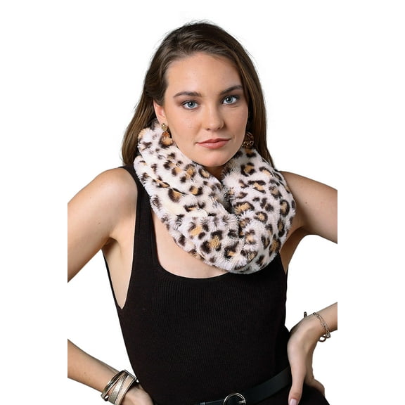 2Chique Boutique Women's Soft Leopard Print Faux Fur Infinity Scarf…