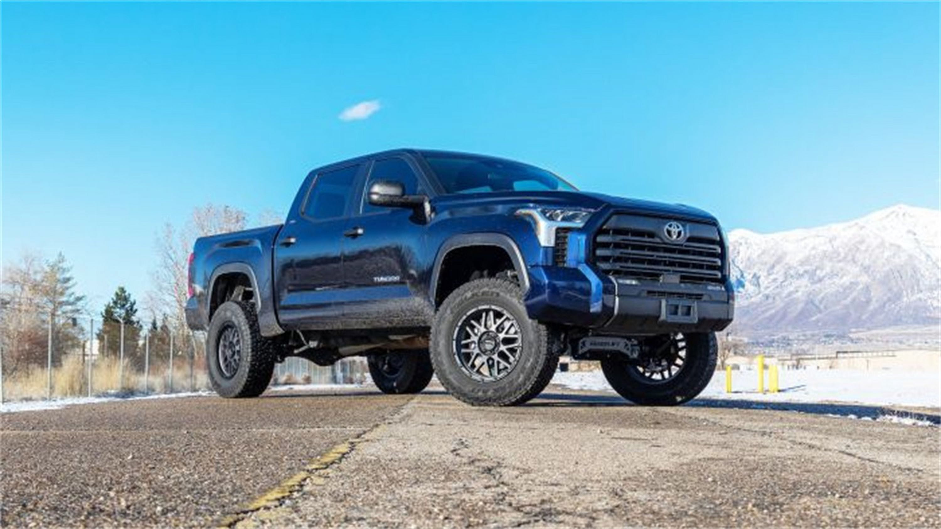 ReadyLift 44-52660 Big Lift Kit w/Shocks Fits 22-23 Tundra