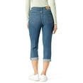 thumbnail image 3 of Levi Strauss Signature Women's and Women's Plus Mid Rise Capri Jeans, Sizes 2-28, 3 of 5