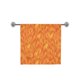 thumbnail image 3 of Toalla de baño con estampado de llamas rojas, 3 of 4