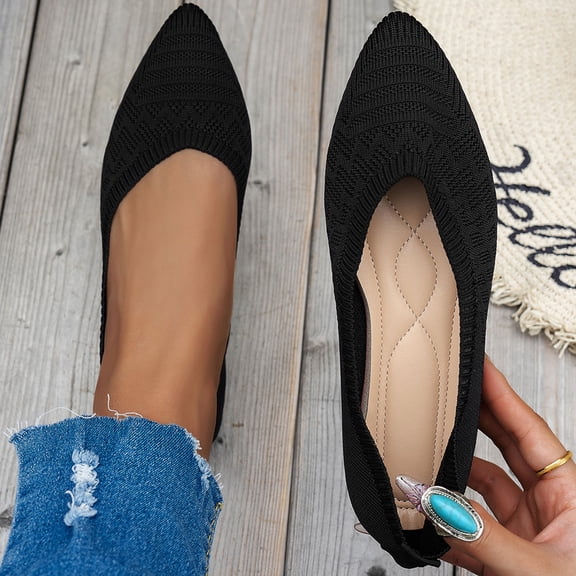 Women Slip on Shoes, Knit Flats for Women Breathable Casual Round Toe Comfortable Walking Shoes Lightweight Low Heel for Daily Wear
