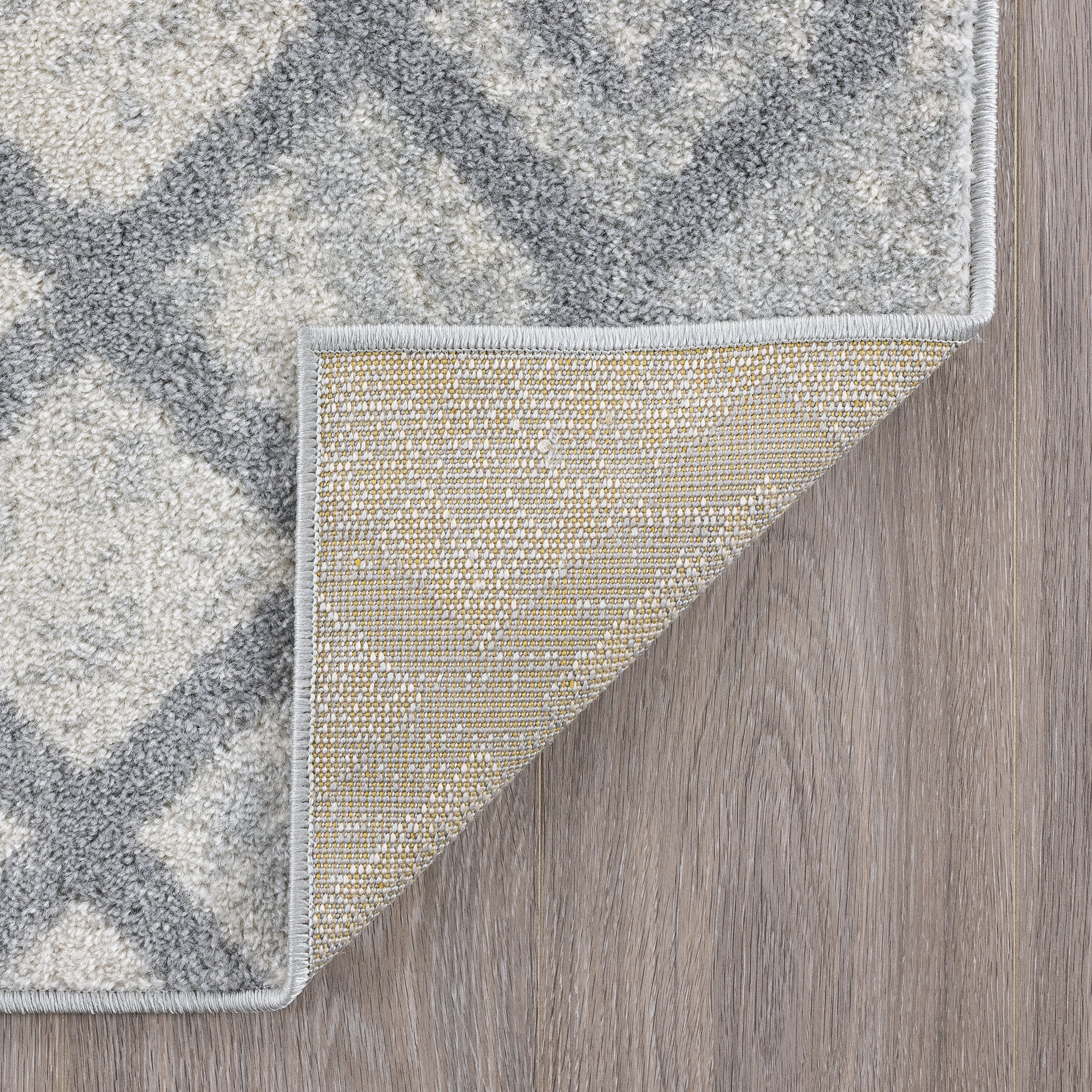 Diamond Contemporary 5' x 7' Beige and Gray Polypropylene Indoor Area Rug