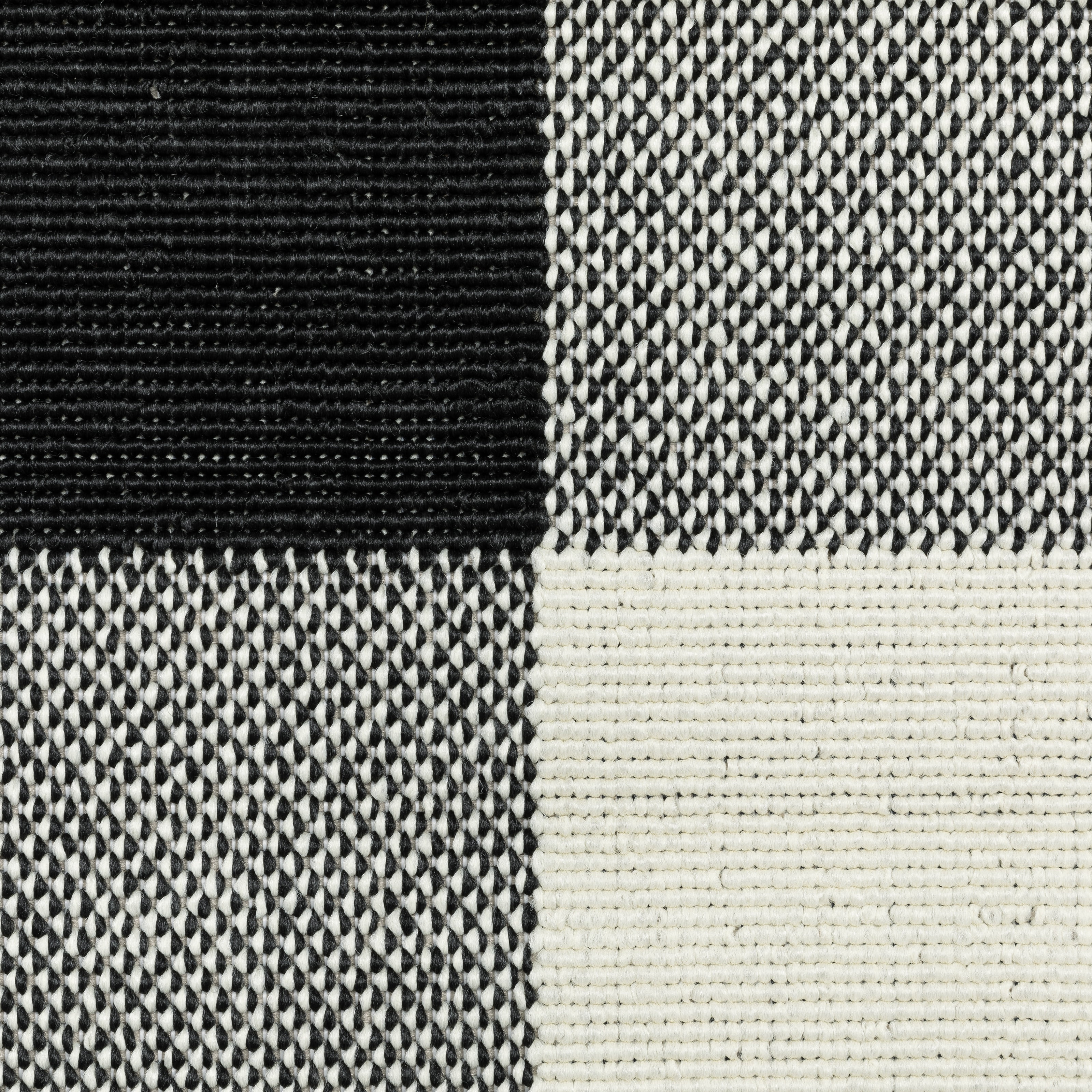 Avalon Home Mackinaw Buffalo Check Indoor/Outdoor Area Rug